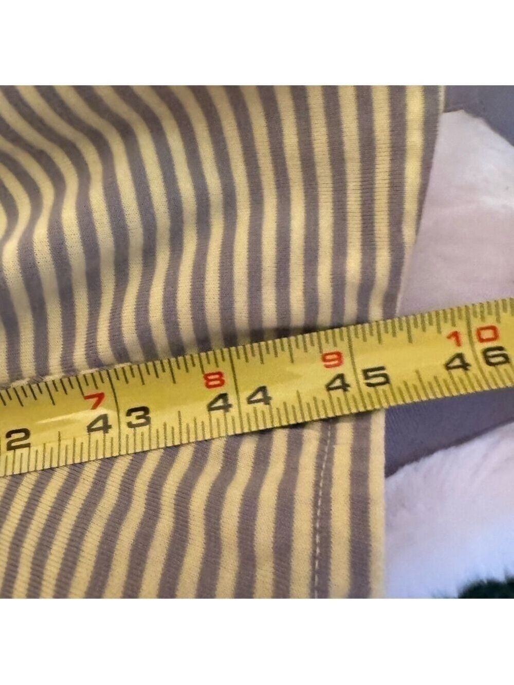 Old Navy Maxi Dress.
Size Small
NEW
Olive Green/ Yellow Striped - Picture 10 of 13